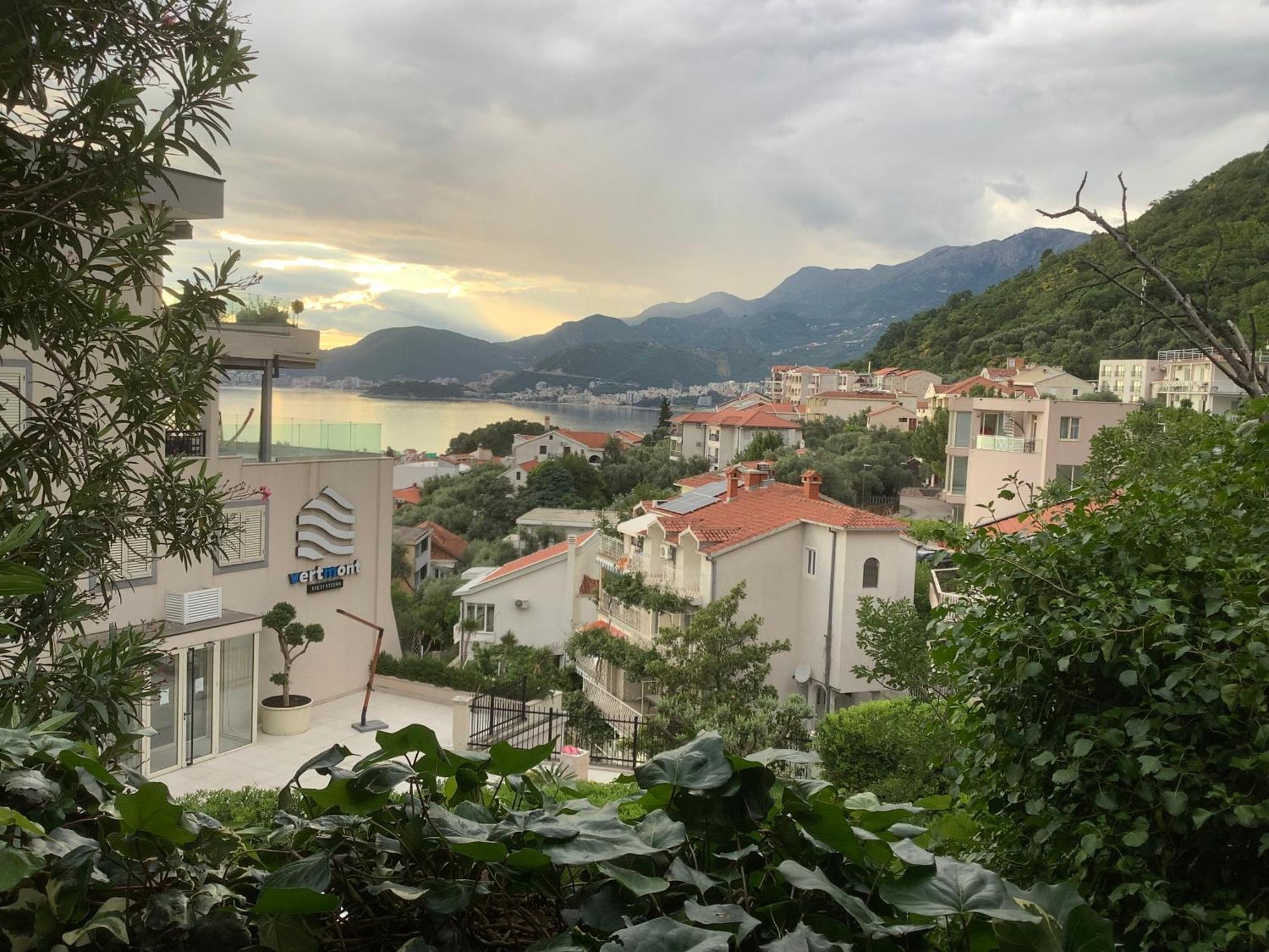 Apartments Sana Sveti Stefan Exterior photo